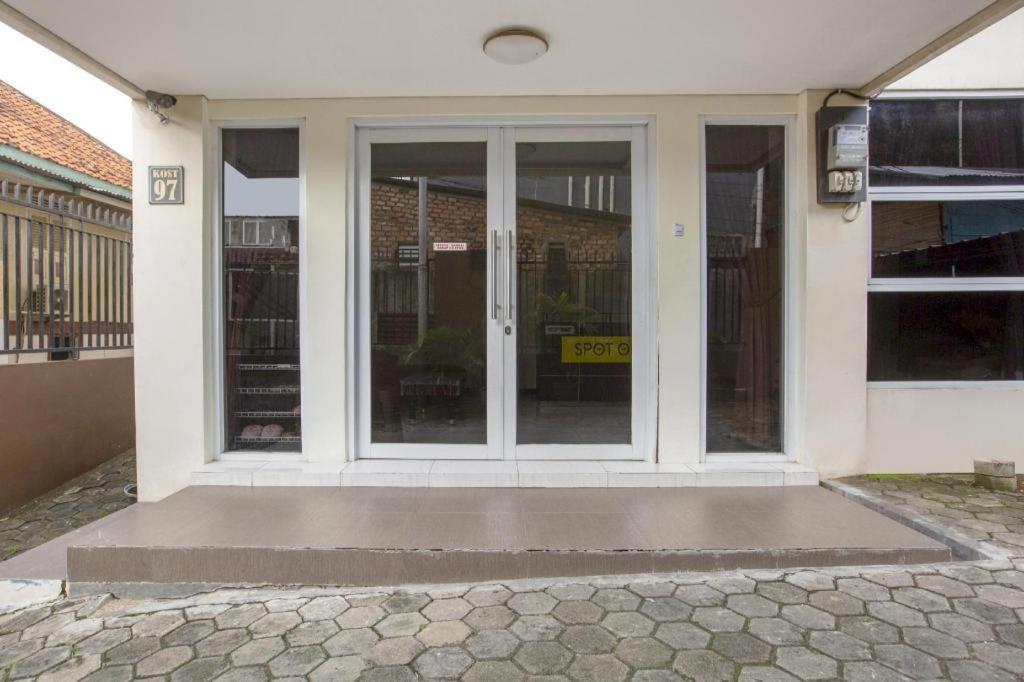 Reddoorz Syariah Near Transmart Mall Palembang Zewnętrze zdjęcie